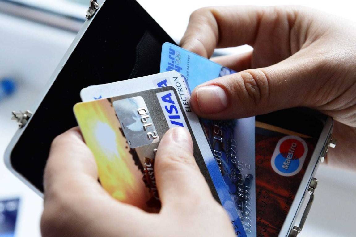 Дополнительные платежи и иные изменения для владельцев банковских карт