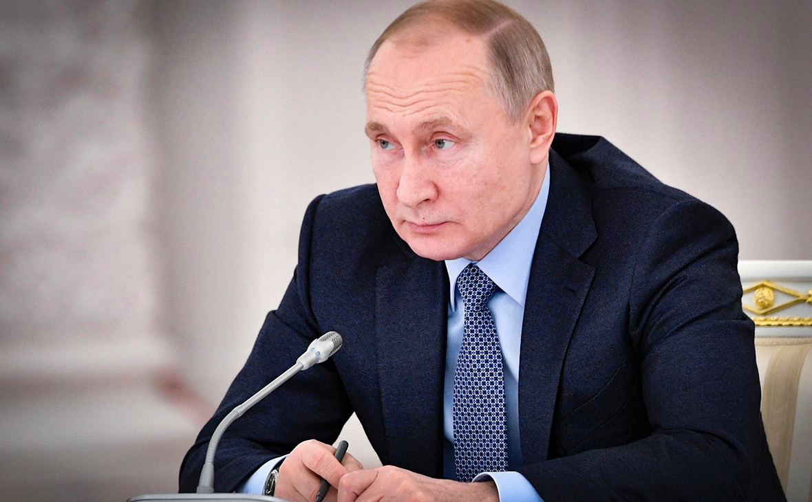 Путин предложил снизить страховые взносы