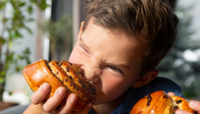Доктор Мясников заявил, что ультраобработанная еда является ядом для школьников